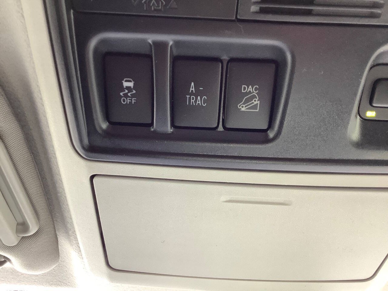 Used 2020 Toyota 4Runner SR5 Premium AWD/4WD image 50