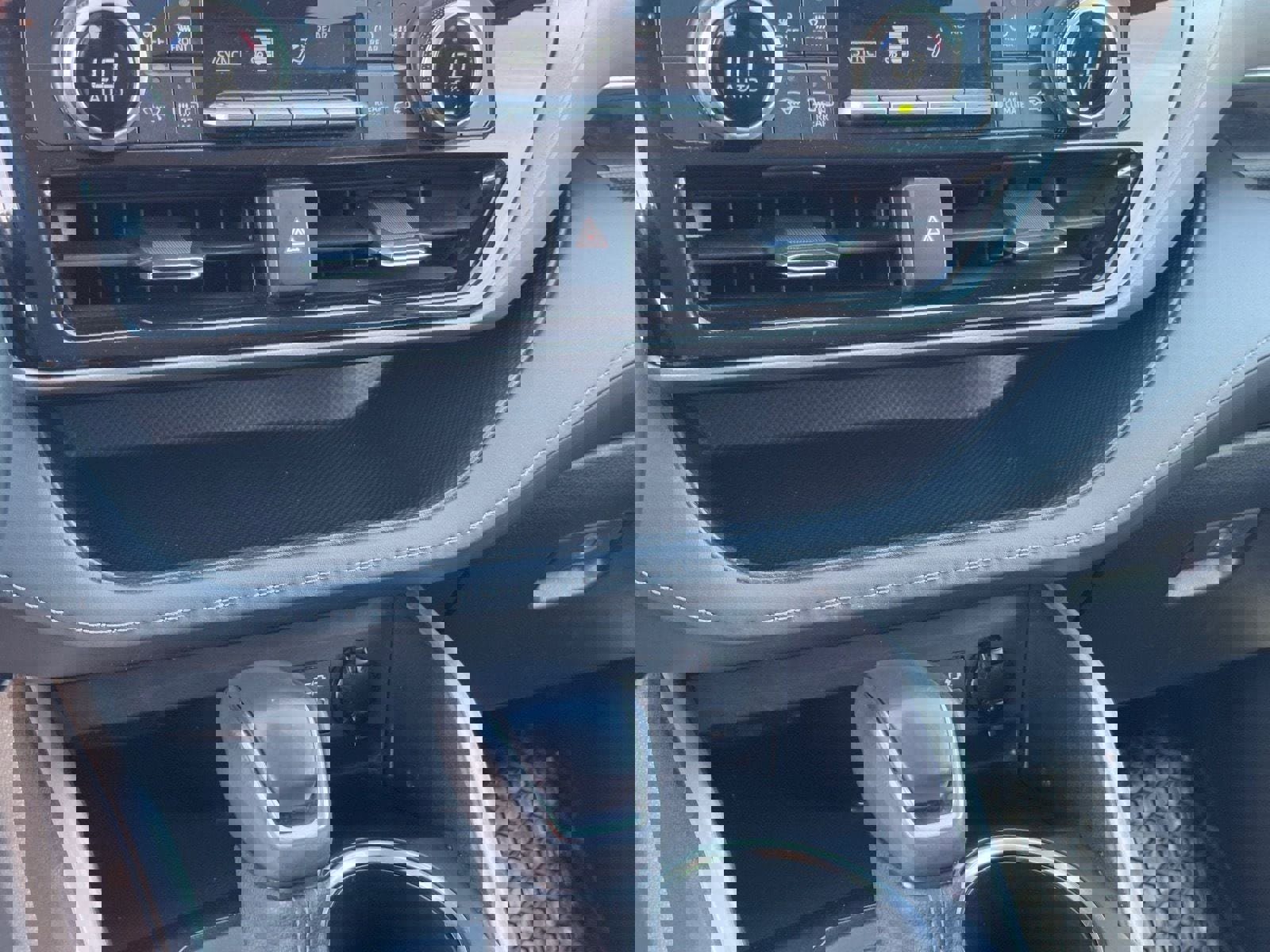 Used 2023 Toyota Highlander LE image 24