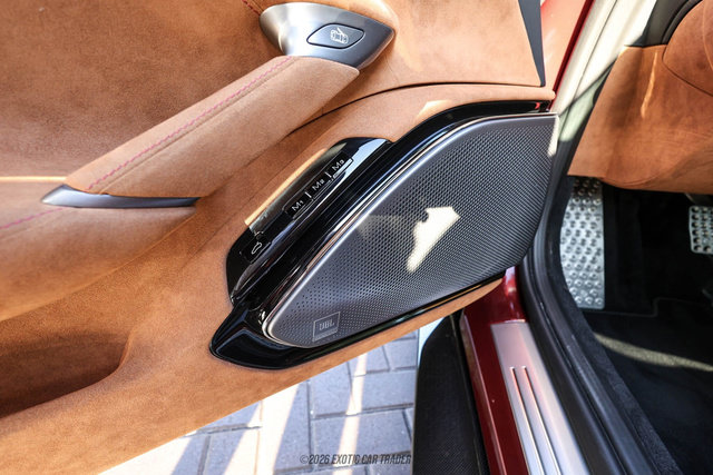 Used 2025 Ferrari Roma Spider RWD image 37