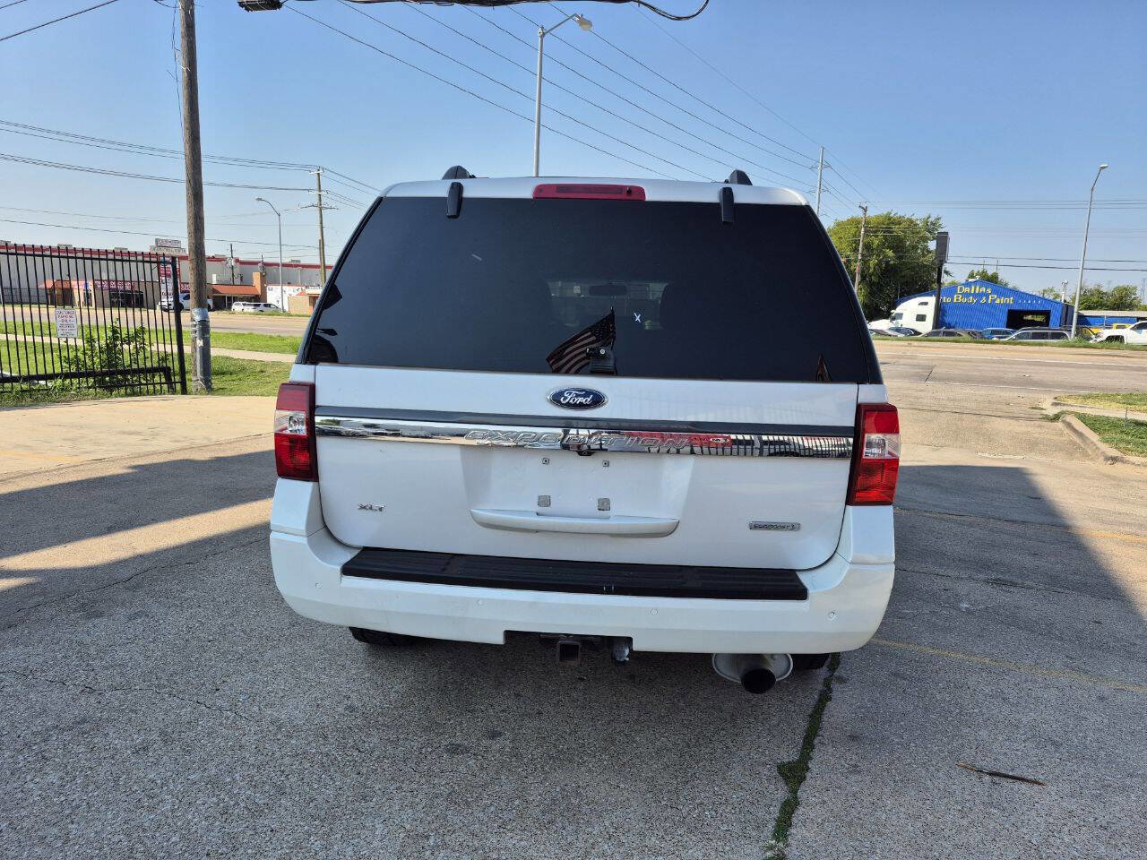 Used 2015 Ford Expedition XLT RWD image 7