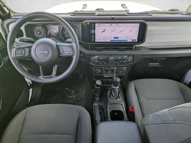 Used 2026 Jeep Wrangler Sport AWD/4WD image 16