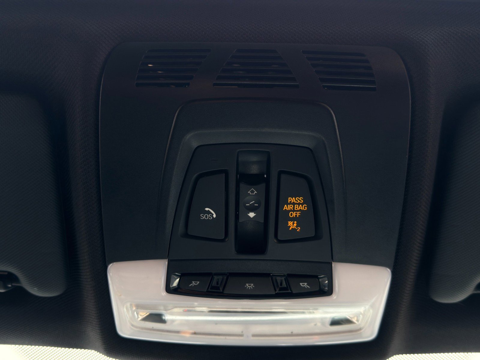 Used 2017 BMW 320i xDrive Sedan image 30