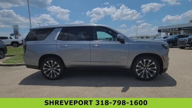 Used 2025 Chevrolet Tahoe High Country AWD/4WD image 2