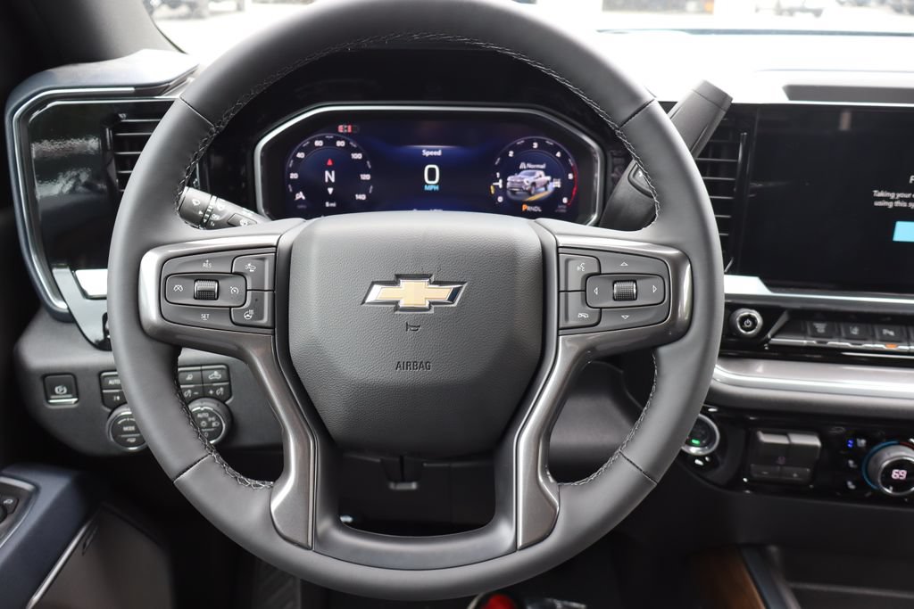 New 2026 Chevrolet Silverado 3500 High Country w/ Technology Package AWD/4WD image 7