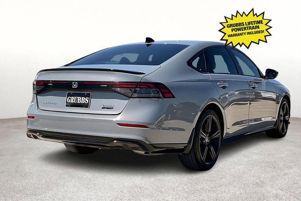 Used 2025 Honda Accord Sport image 2