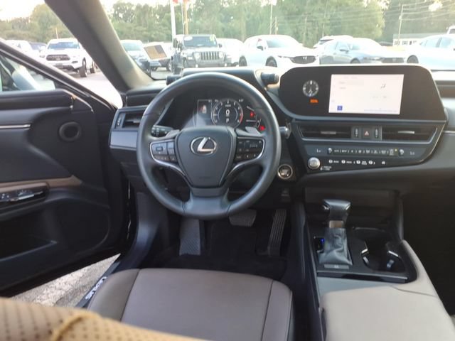 Used 2023 Lexus ES 350 w/ Accessory Package (Z2) FWD image 11