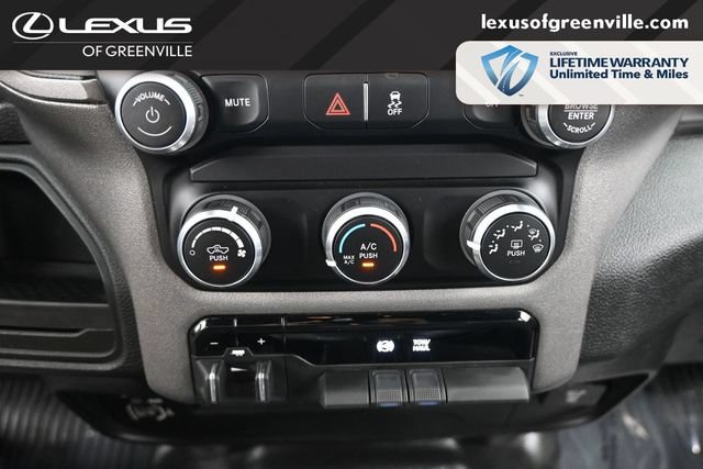 Used 2023 RAM 2500 Tradesman w/ Chrome Appearance Group AWD/4WD image 17