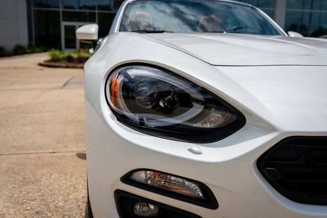 Used 2020 FIAT 124 Spider Lusso w/ Convenience Group RWD image 20