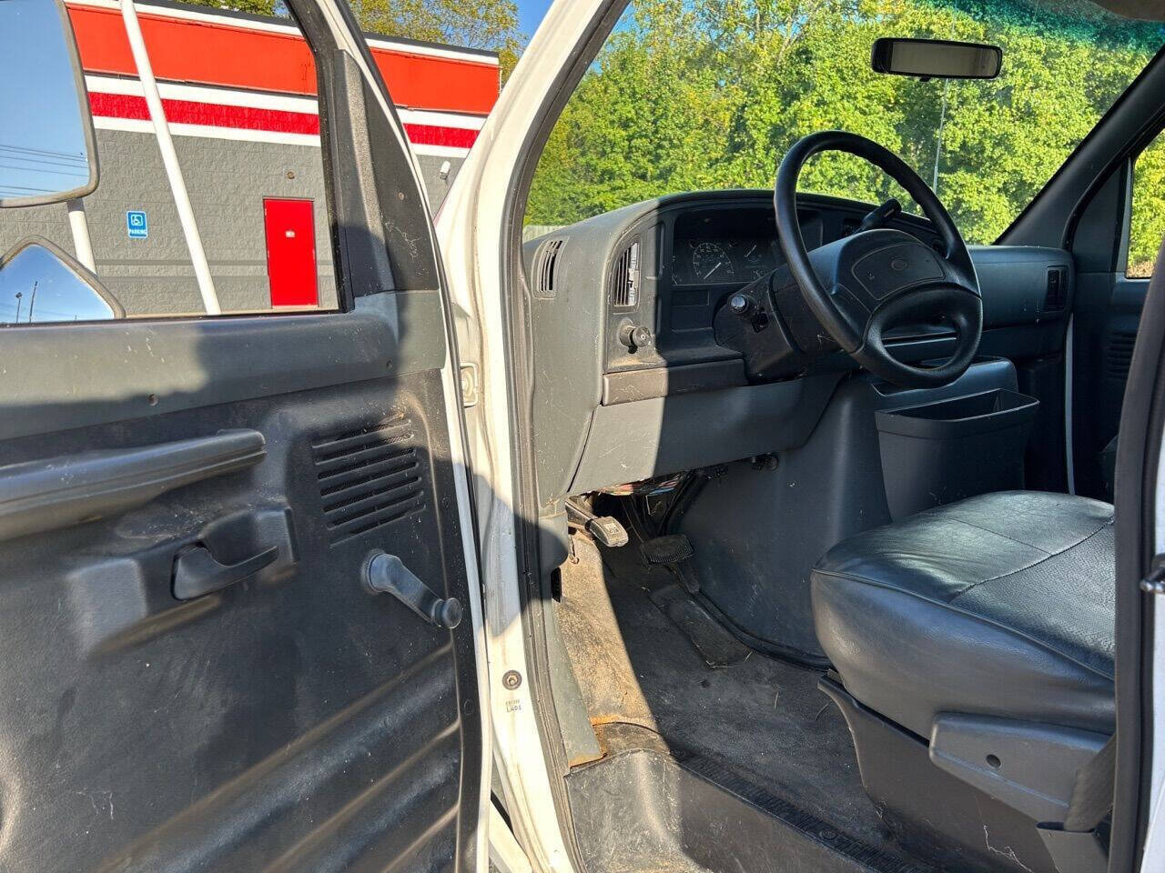 Used 1996 Ford E-350 and Econoline 350 RWD image 13
