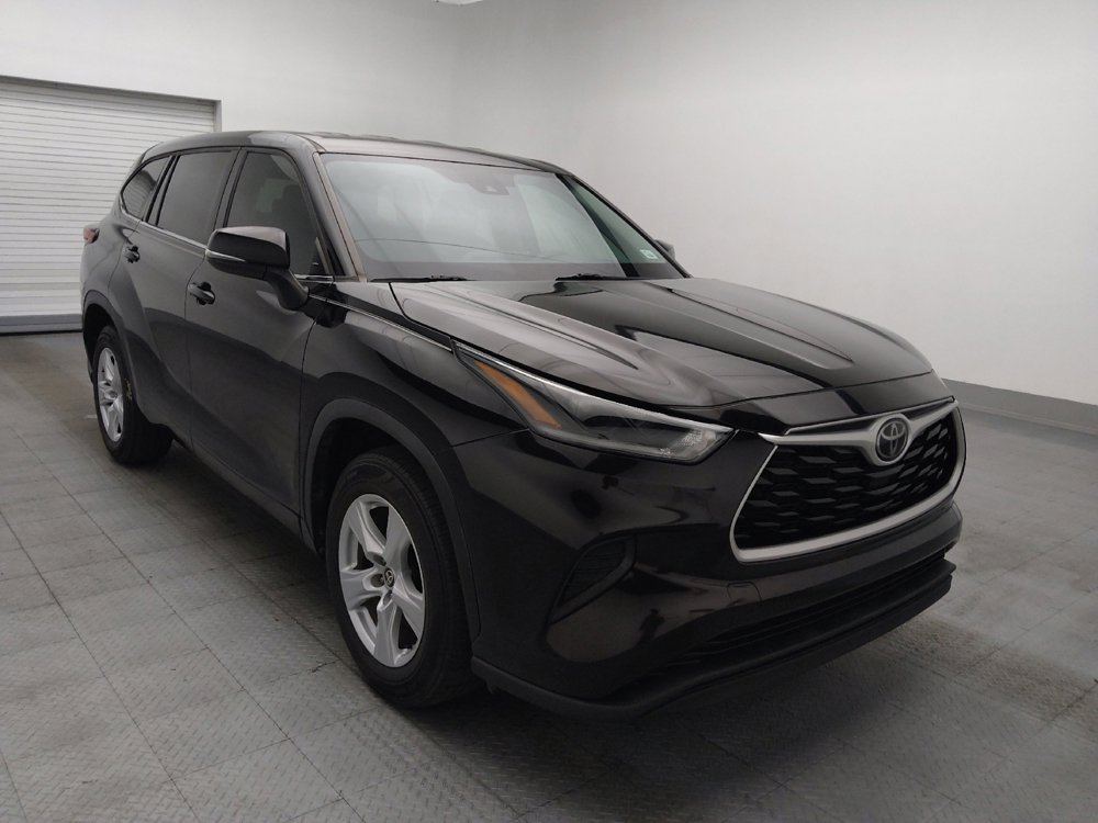 Used 2021 Toyota Highlander L FWD image 13
