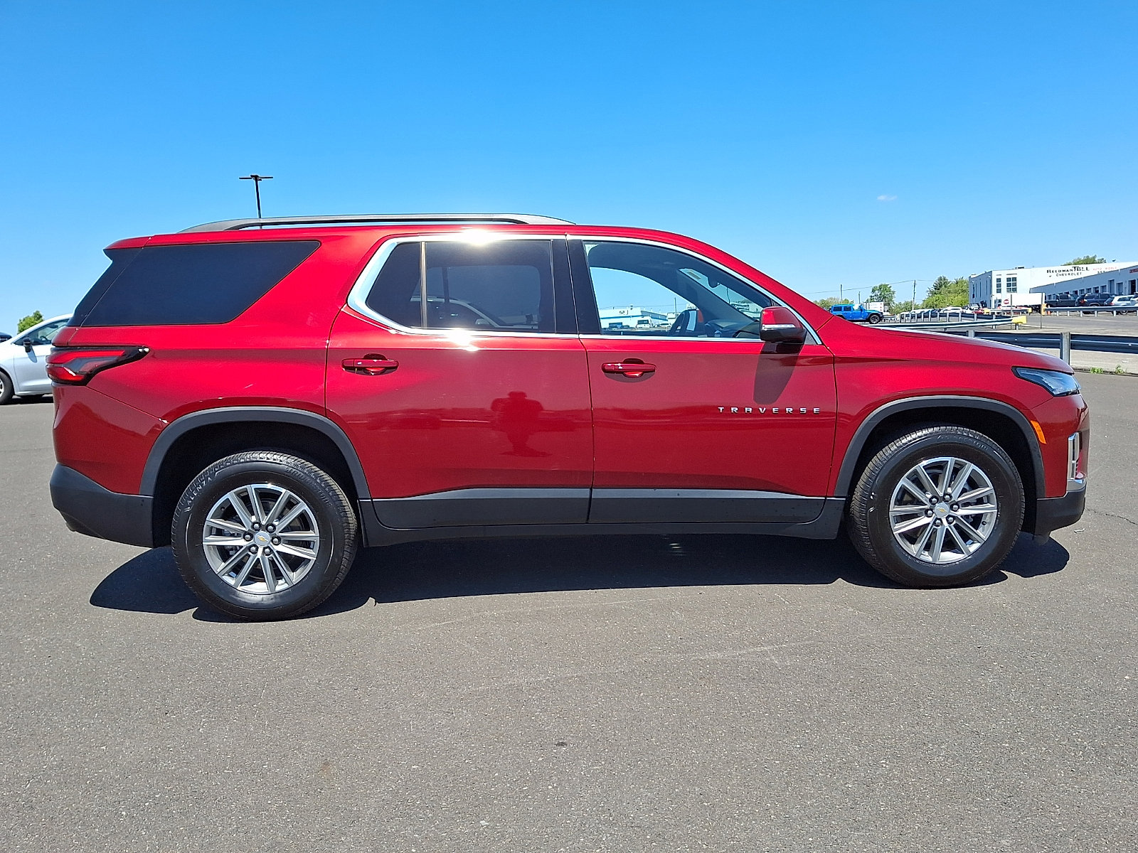 Certified 2023 Chevrolet Traverse LT AWD/4WD image 6