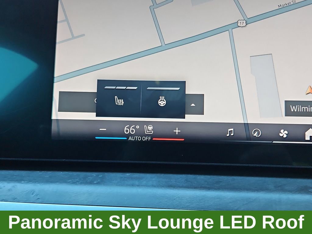 Used 2024 BMW X5 sDrive40i w/ Parking Assistance Package image 19