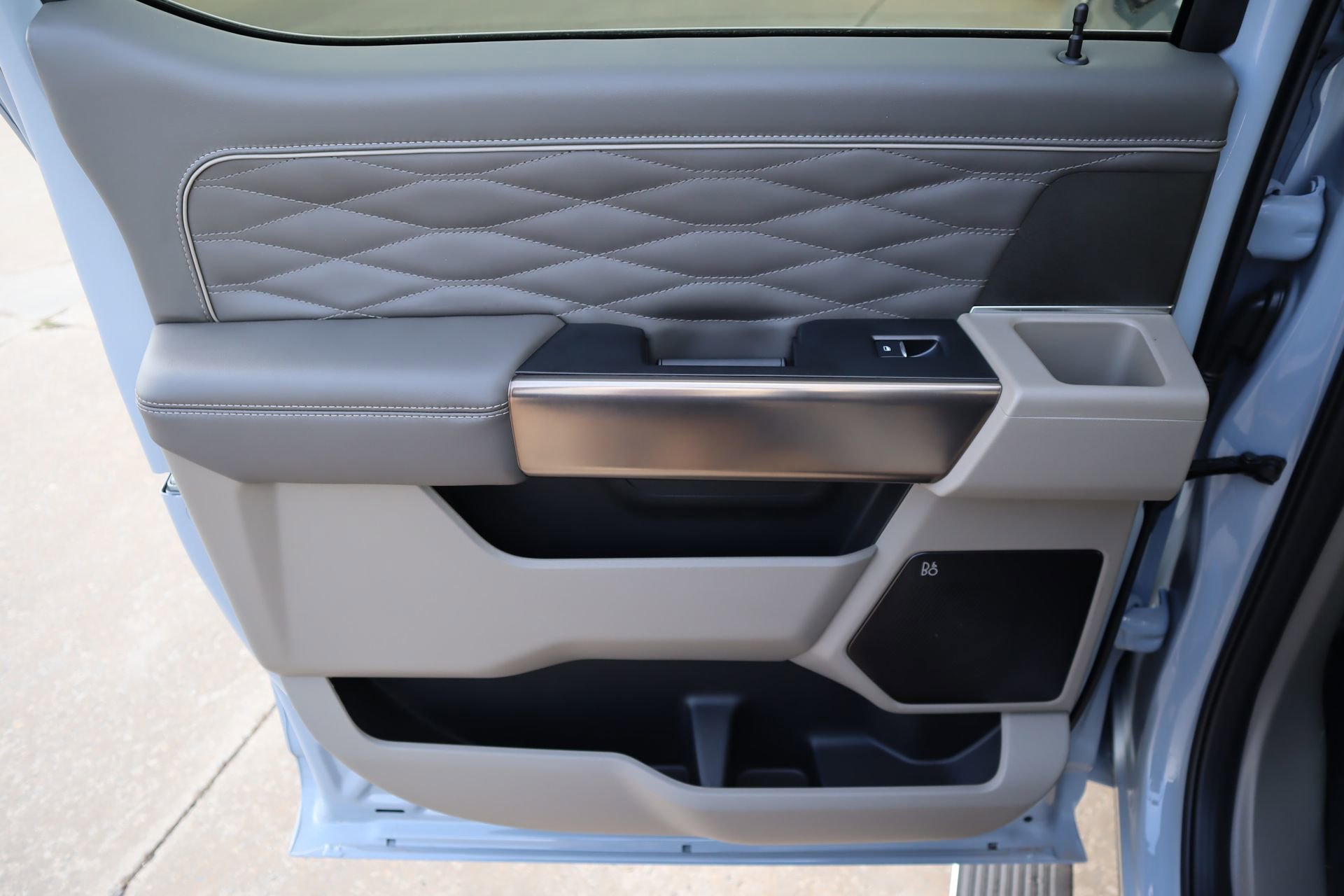 New 2026 Ford F250 Platinum w/ Platinum Plus Package image 19