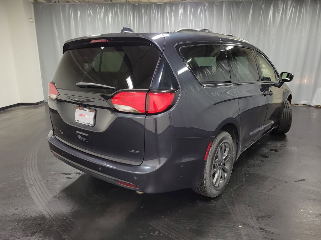 Used 2020 Chrysler Pacifica Touring-L w/ Advanced Safetytec Group image 9