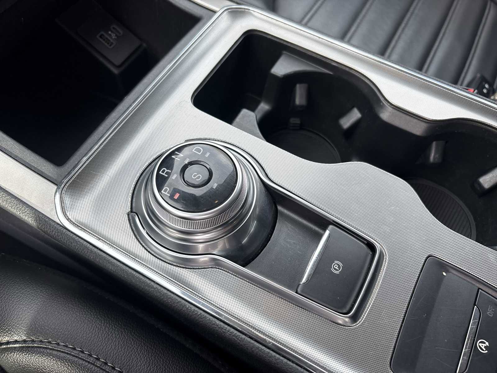 Used 2022 Ford Edge SEL image 20