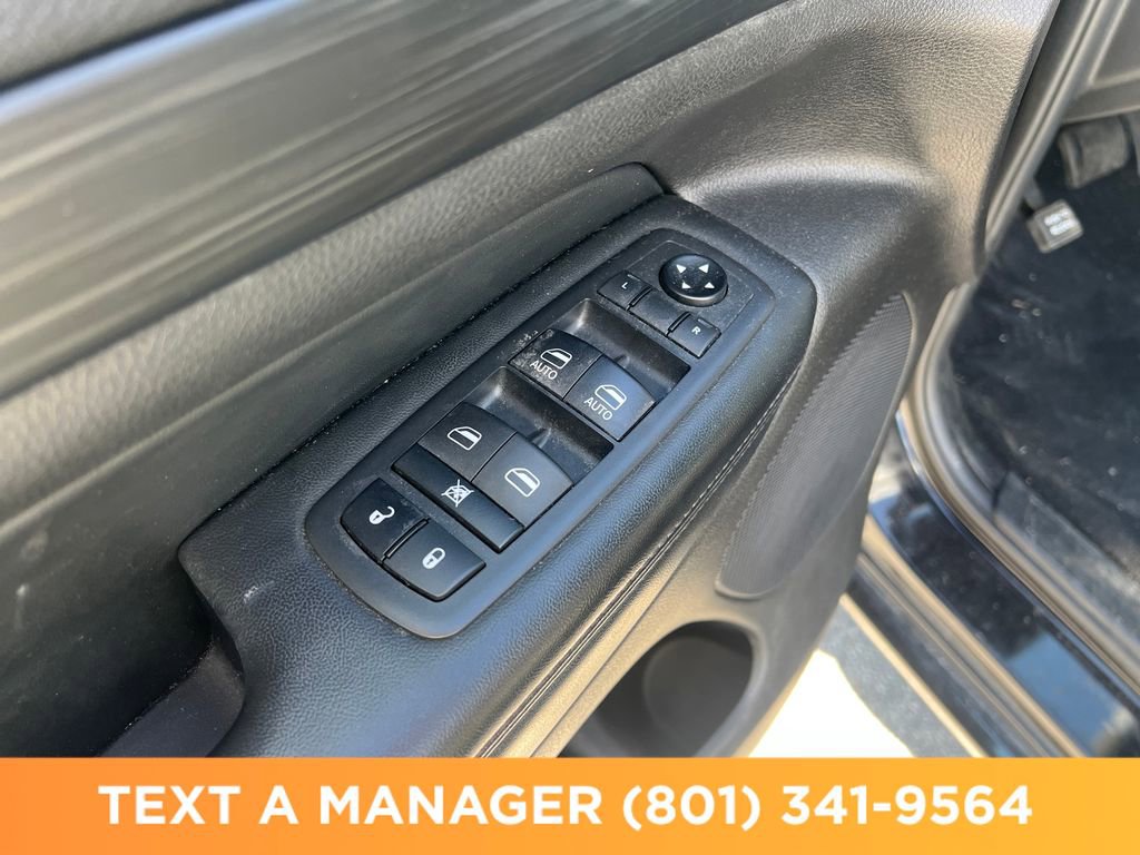 Used 2020 Jeep Grand Cherokee Altitude AWD/4WD image 15