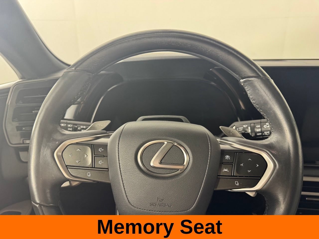 Used 2023 Lexus RX 350 Premium Plus w/ Accessory Package AWD/4WD image 16