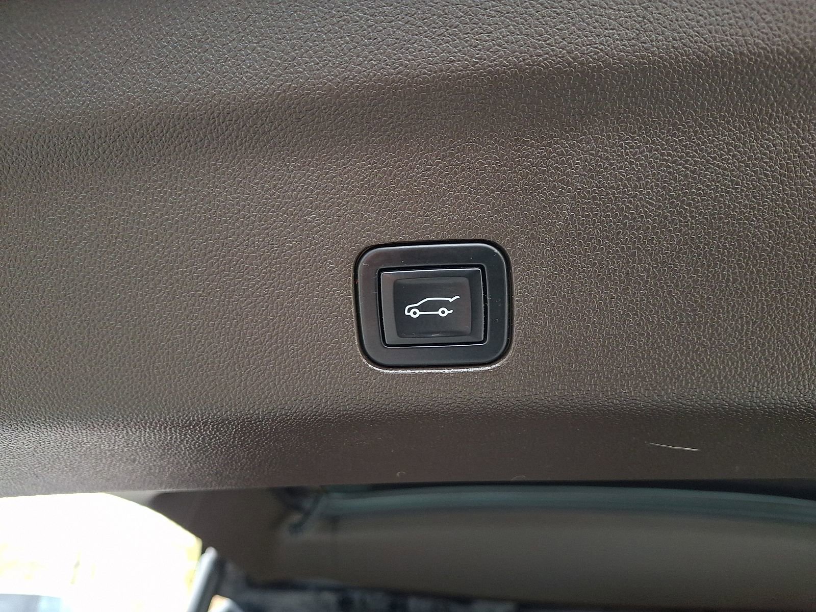 Used 2022 GMC Yukon SLT w/ SLT Luxury Package AWD/4WD image 29