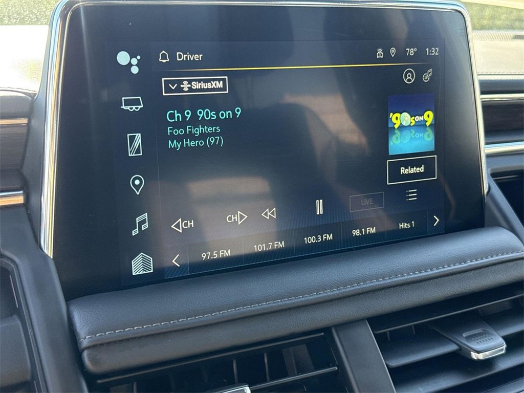 Used 2024 Chevrolet Suburban LT image 12