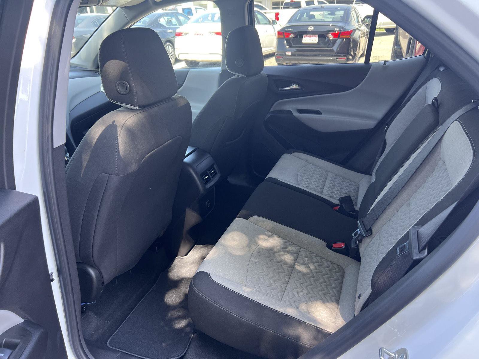 Used 2024 Chevrolet Equinox LT FWD image 15
