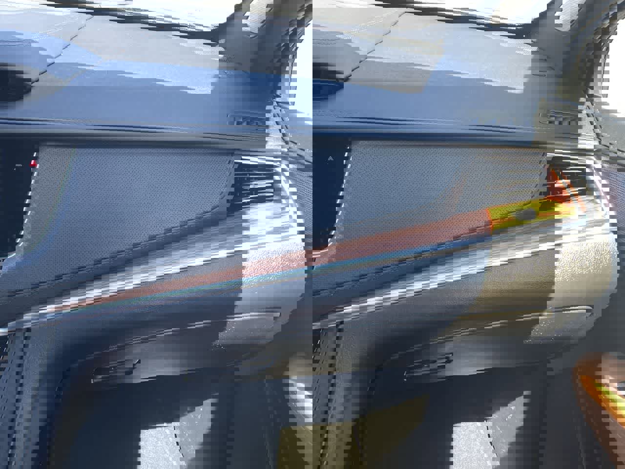 Certified 2023 Cadillac XT5 Premium Luxury image 16