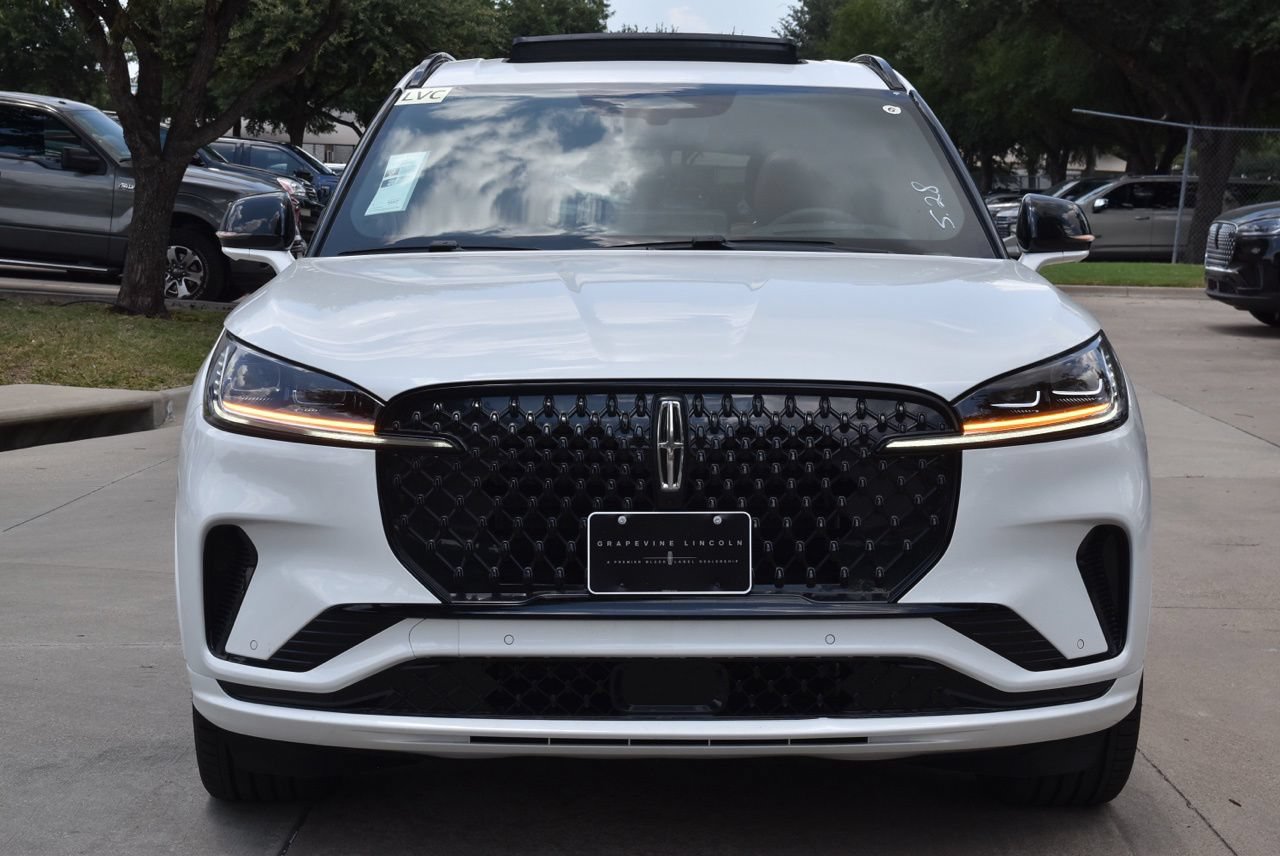 New 2026 Lincoln Aviator Reserve AWD/4WD image 2