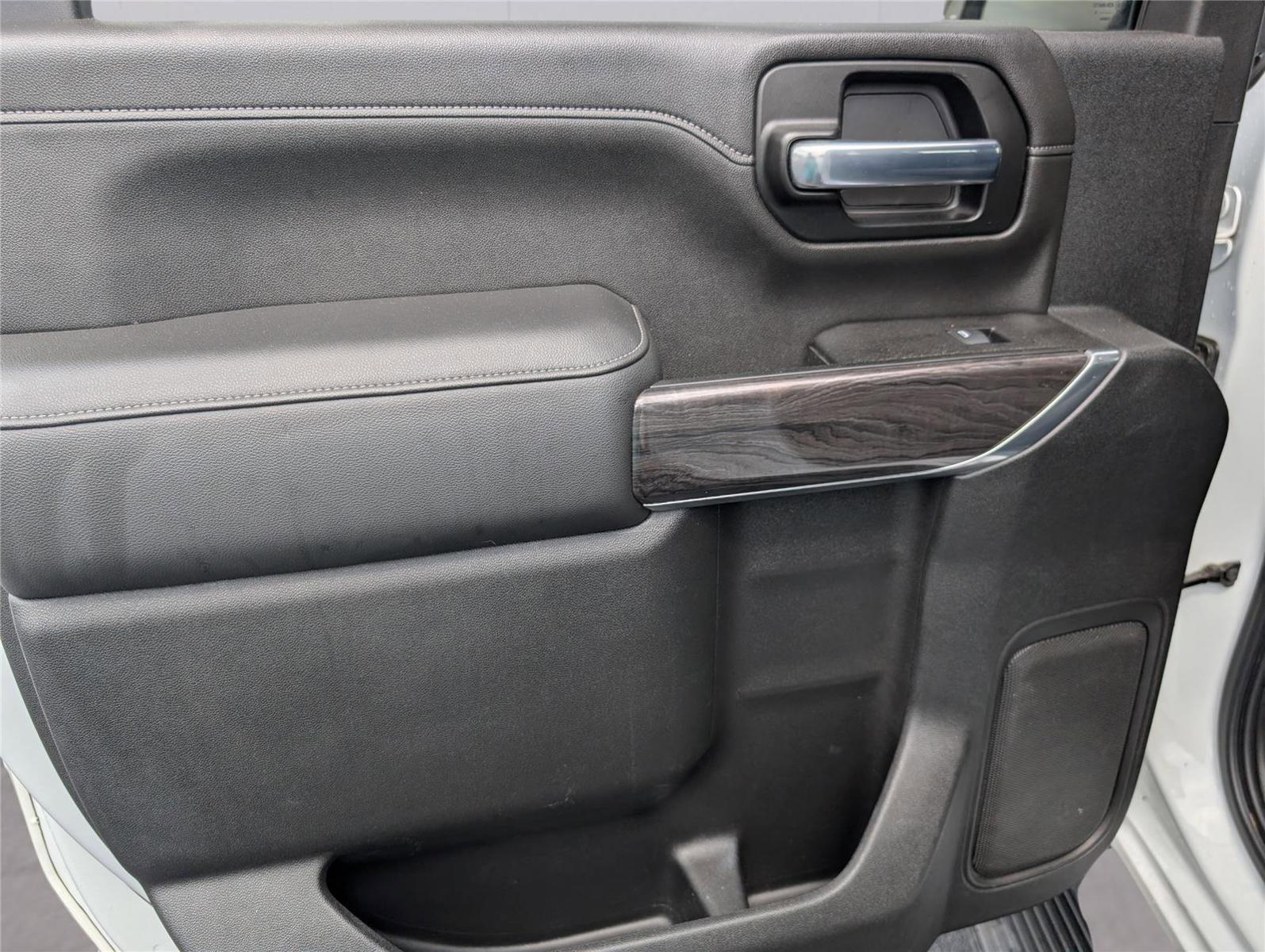 Used 2020 Chevrolet Silverado 2500 LTZ w/ LTZ Convenience Package image 35