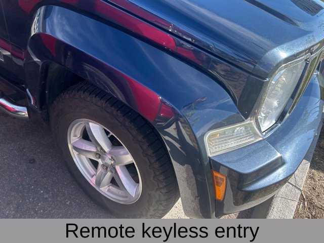 Used 2008 Jeep Liberty Limited AWD/4WD image 5