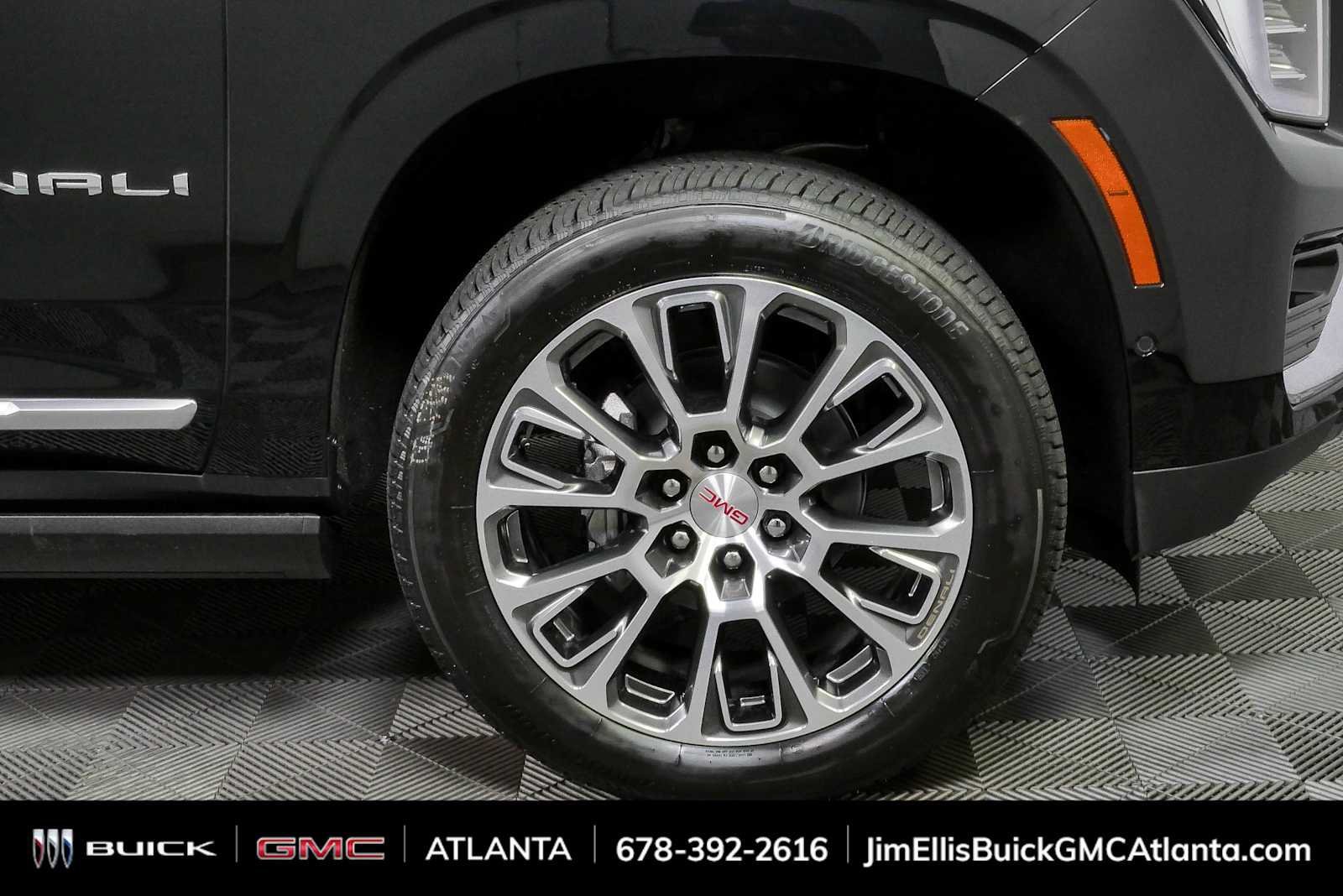 New 2026 GMC Yukon Denali w/ Denali Reserve Package AWD/4WD image 41