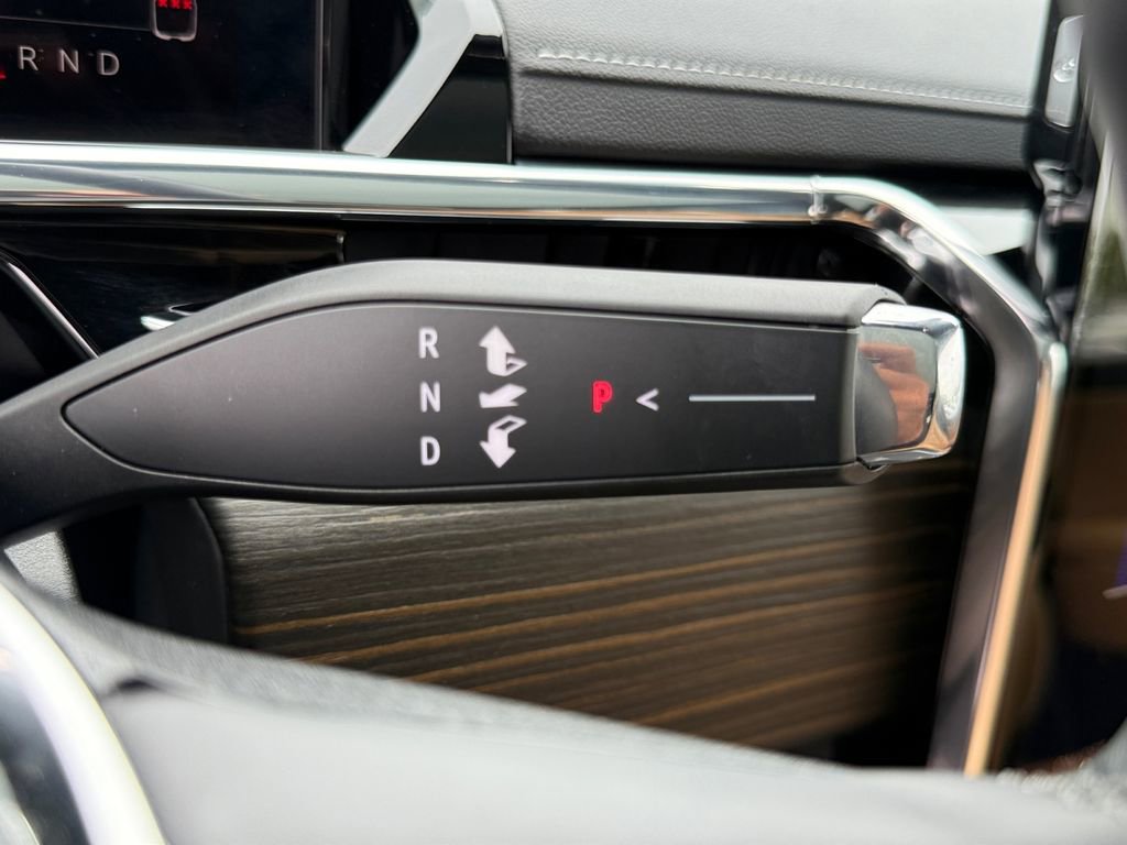 Used 2025 GMC Sierra EV Denali AWD/4WD image 21