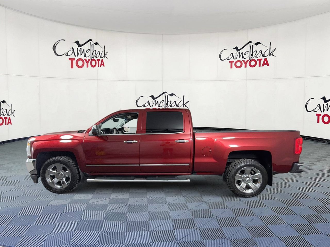 Used 2017 Chevrolet Silverado 1500 LTZ w/ Sport Package RWD image 5