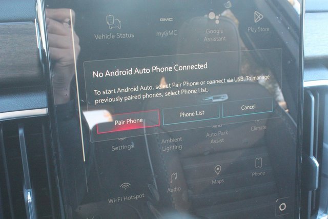 New 2026 GMC Acadia Denali Ultimate w/ LPO, Floor Liner Package image 38