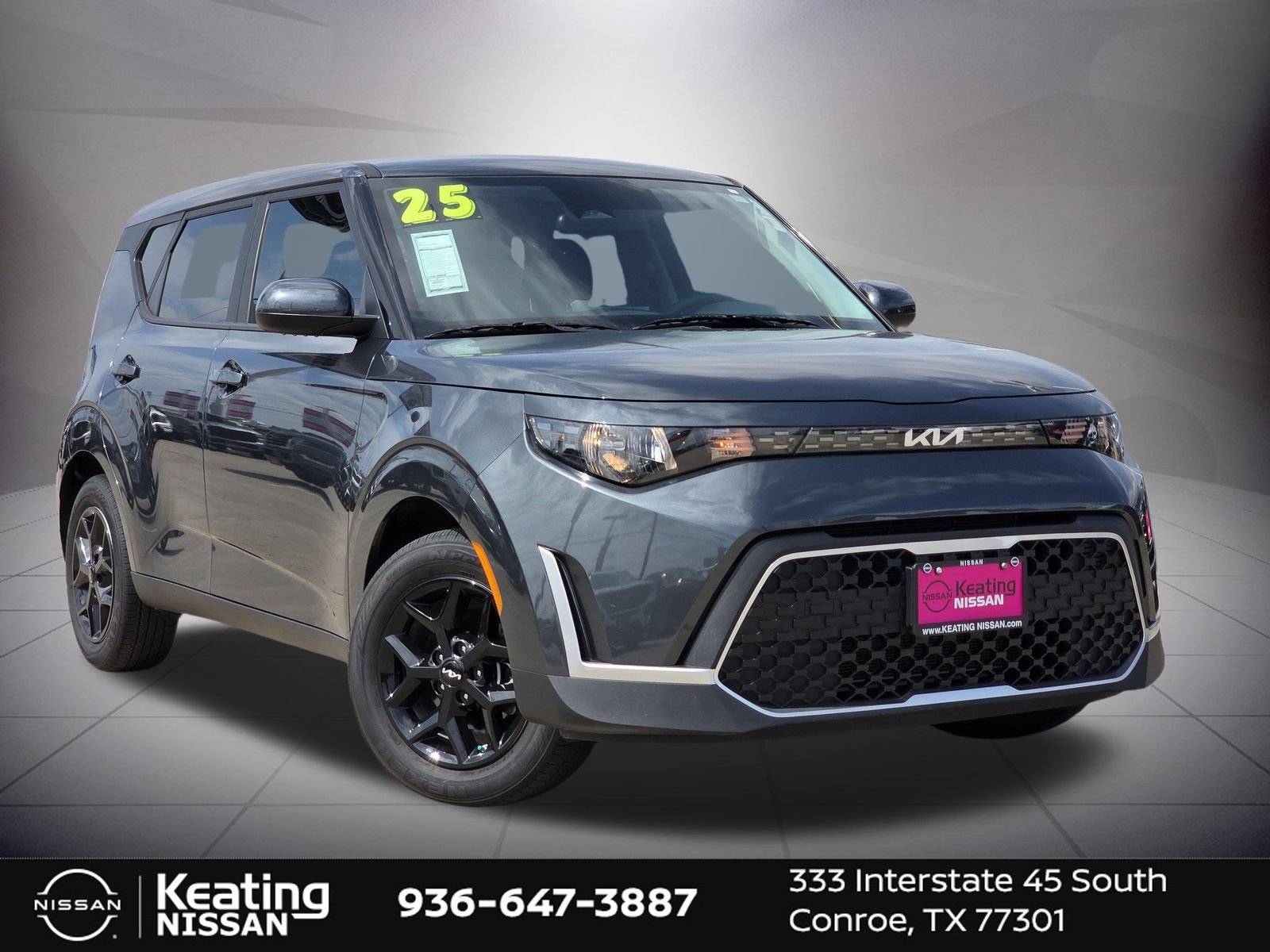 Used 2025 Kia Soul LX w/ LX Technology Package FWD image 3