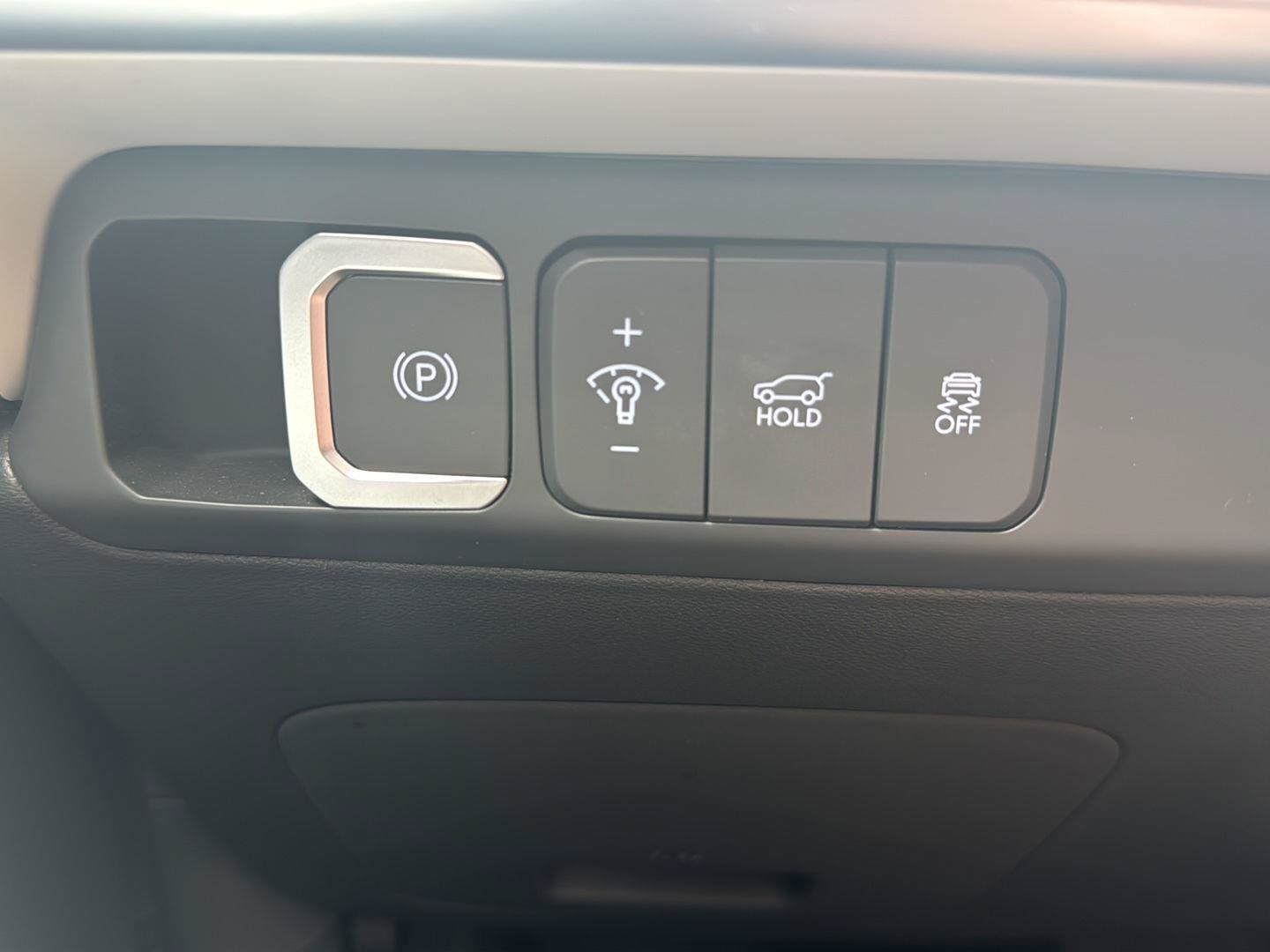 Used 2026 Hyundai Santa Fe SEL AWD/4WD image 9
