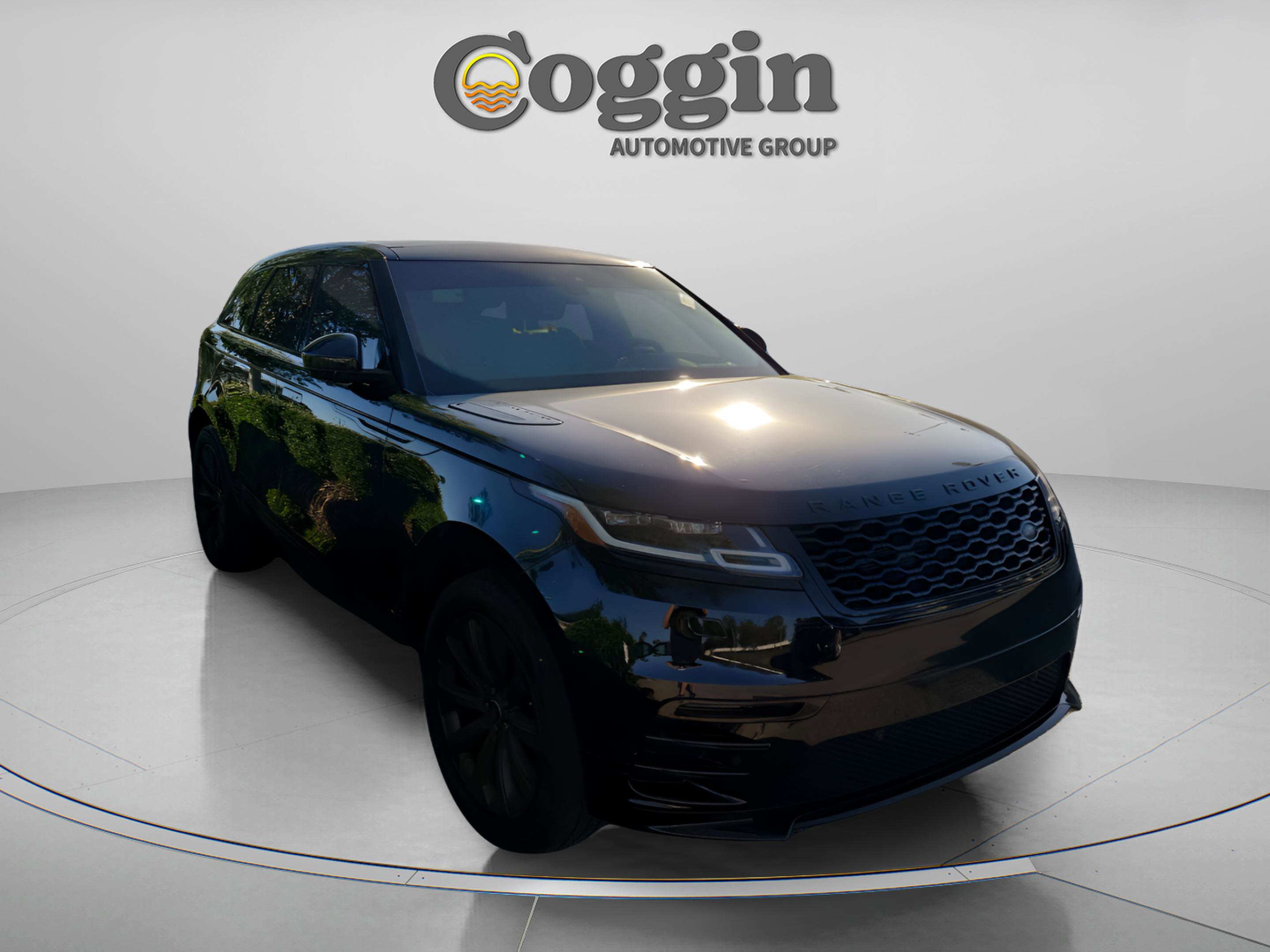 Used 2020 Land Rover Range Rover Velar R-Dynamic S image 5