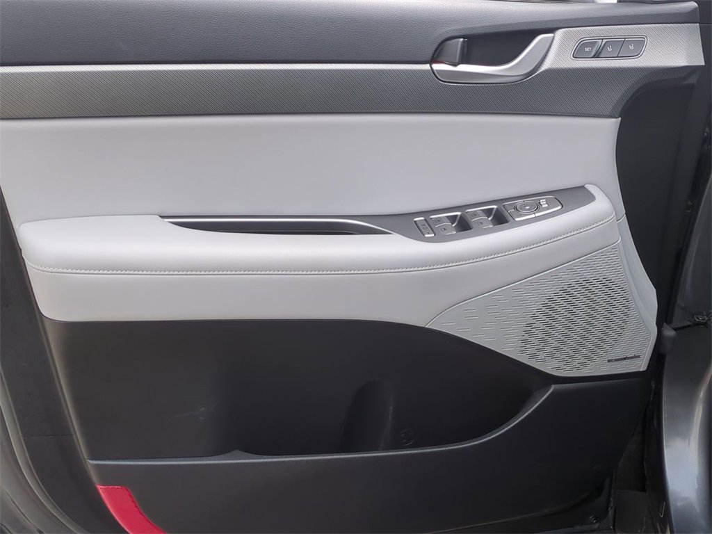 Used 2023 Hyundai Palisade SEL w/ Premium Package image 11