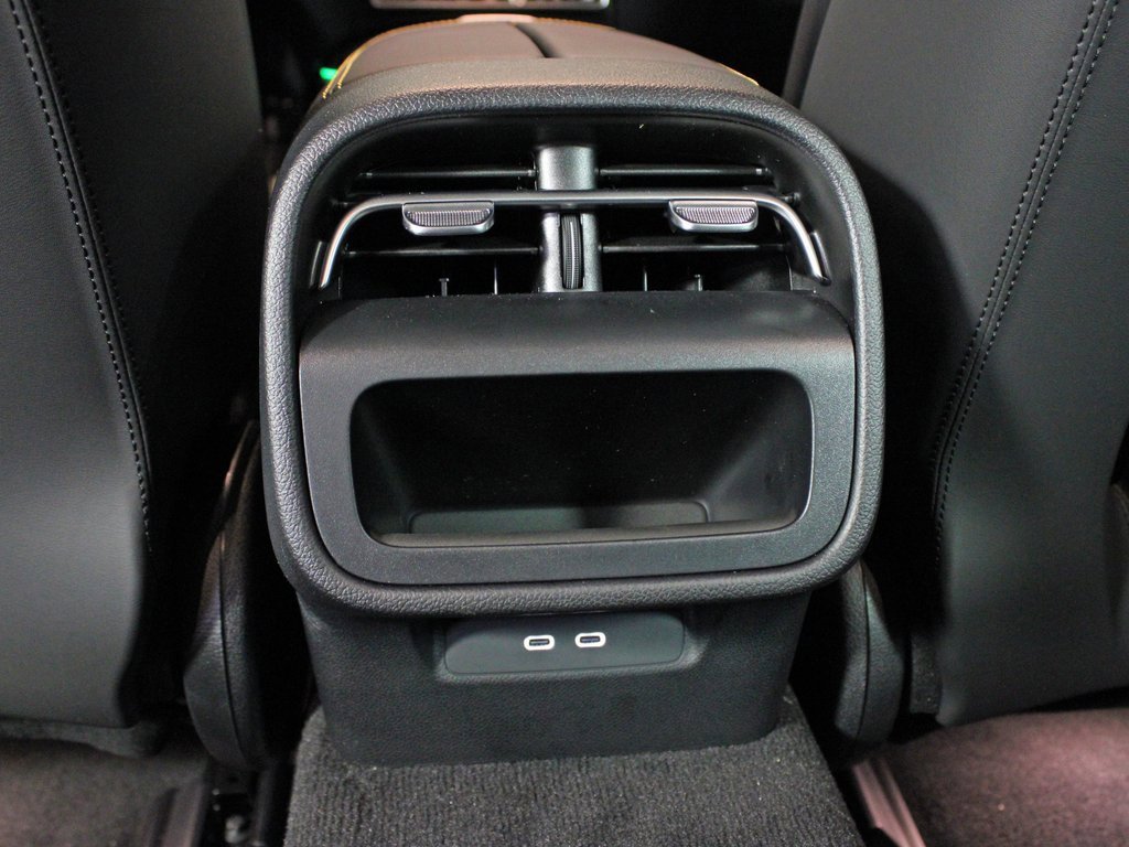 New 2026 Mercedes-Benz E 53 AMG 4MATIC Sedan image 33