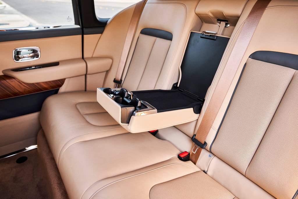 Used 2020 Rolls-Royce Cullinan AWD/4WD image 45