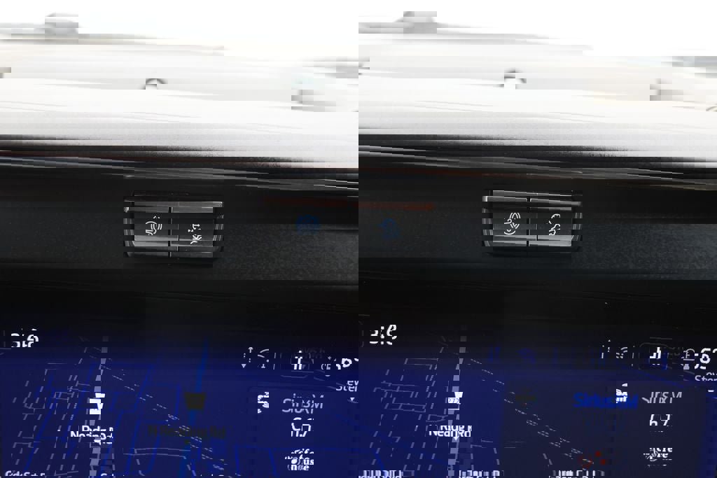 Used 2025 Ford F350 Platinum w/ Platinum Plus Package image 35