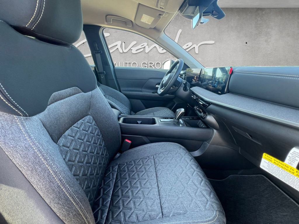 New 2026 Nissan Kicks SV FWD image 25