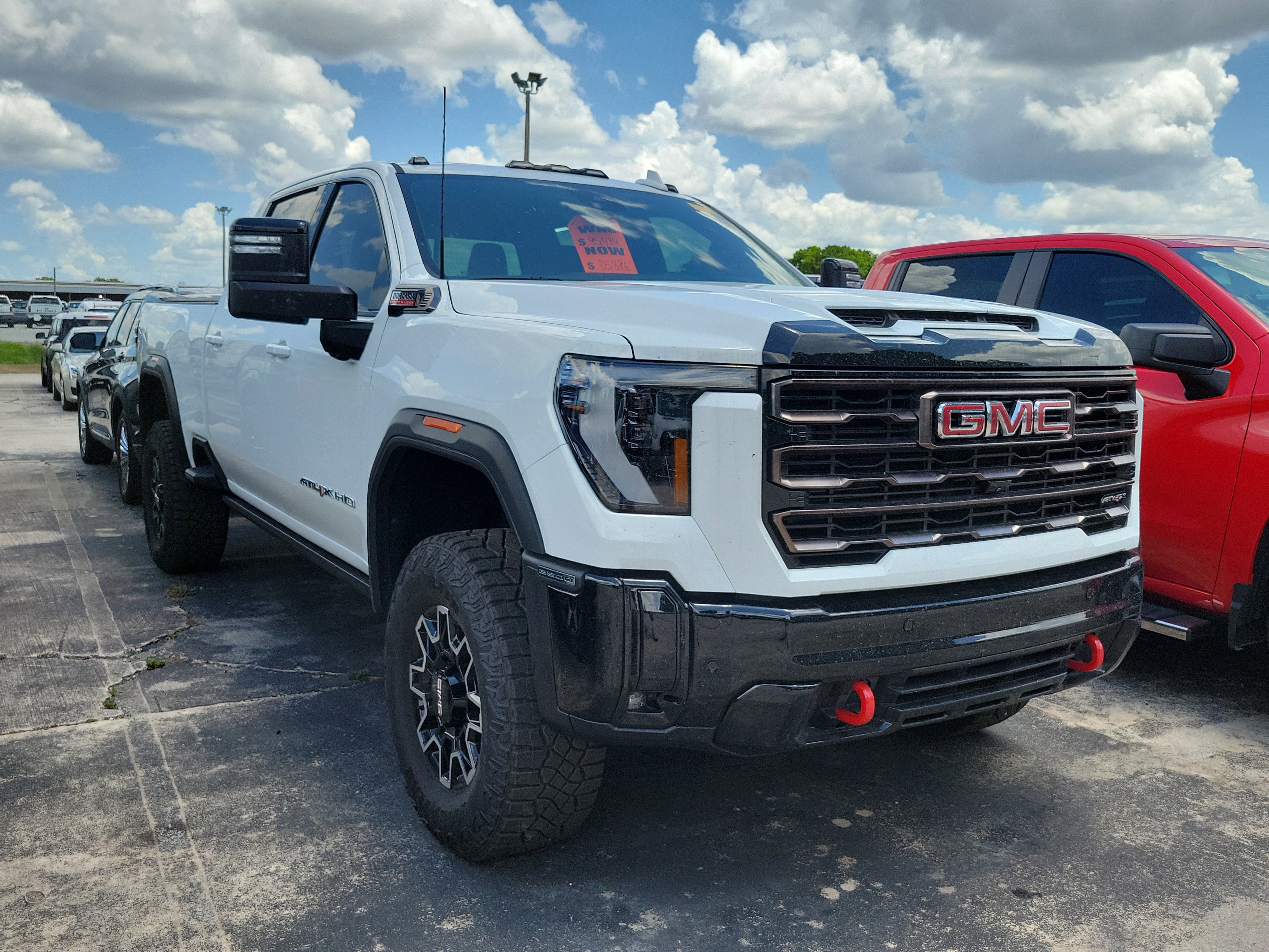 Used 2025 GMC Sierra 2500 AT4X AWD/4WD image 6
