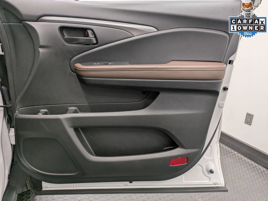 Used 2024 Honda Passport EX-L image 27