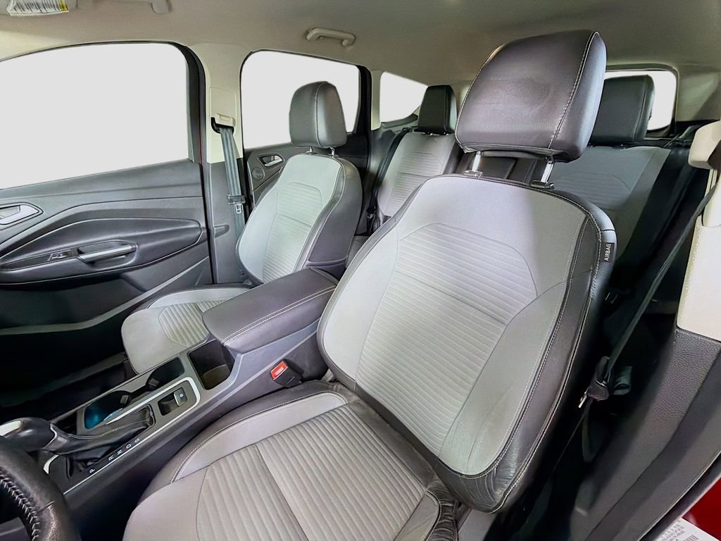 Used 2017 Ford Escape Titanium FWD image 13