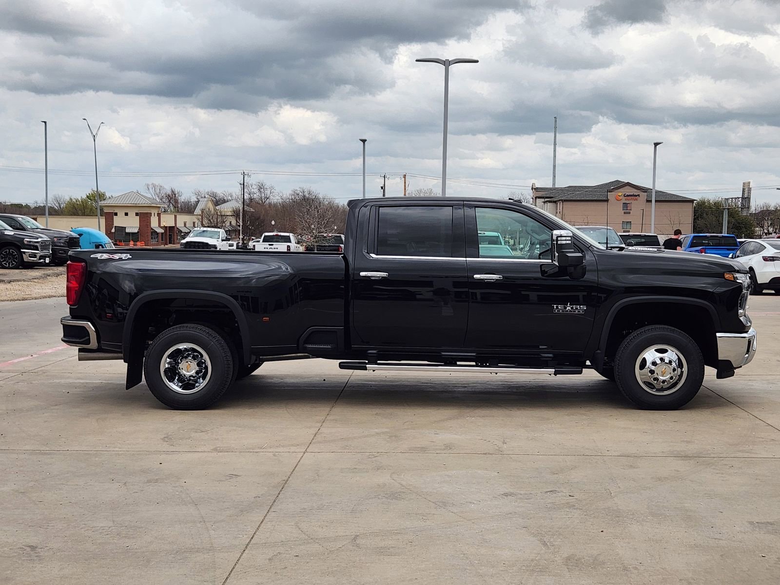 New 2026 Chevrolet Silverado 3500 LTZ w/ LTZ Texas Edition image 7