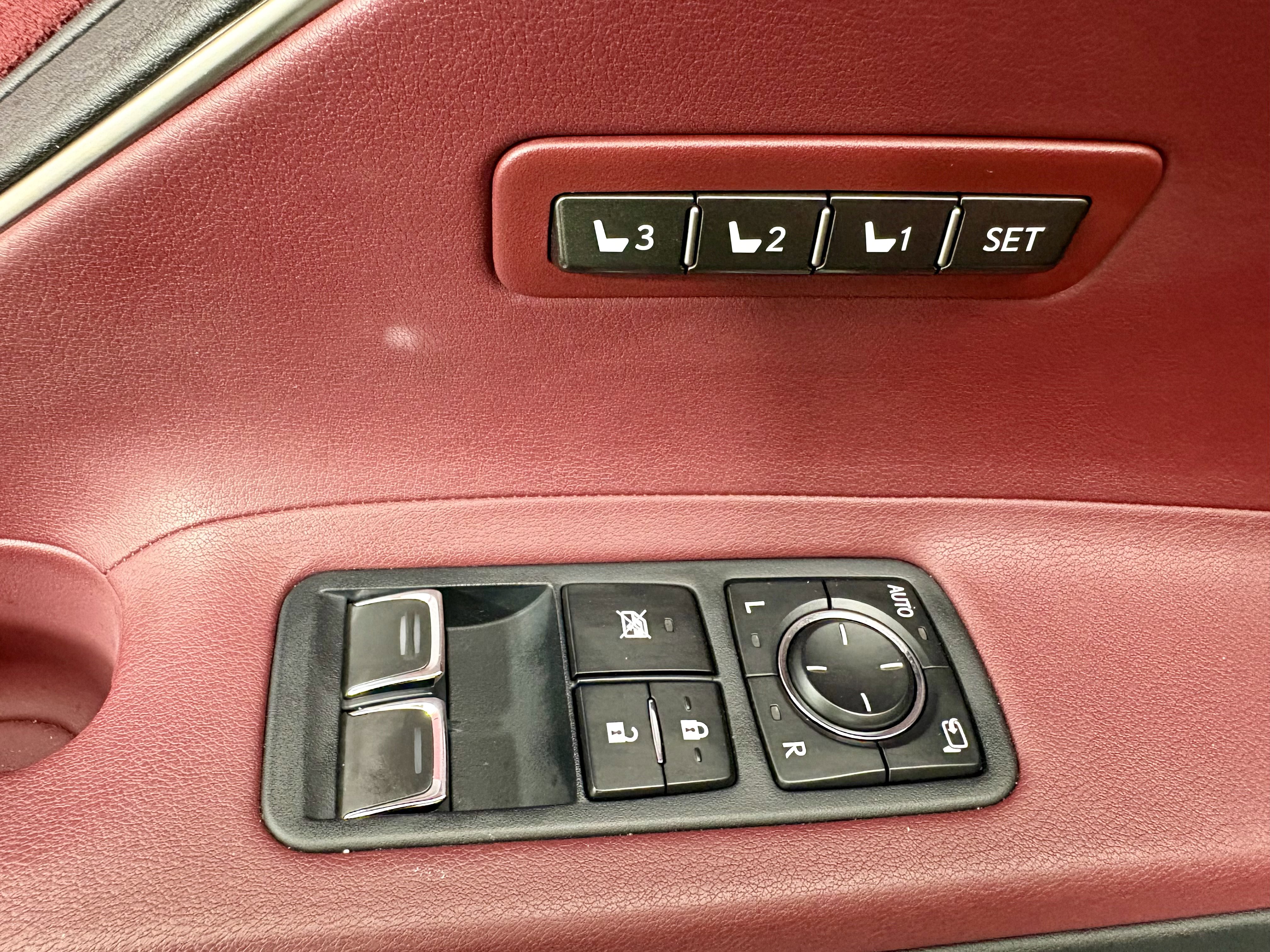 Used 2020 Lexus LC 500 Coupe w/ Sport Package image 13