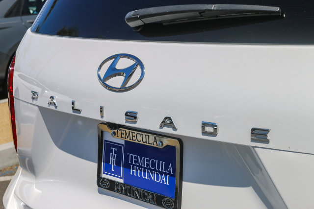 Certified 2023 Hyundai Palisade Calligraphy FWD image 13