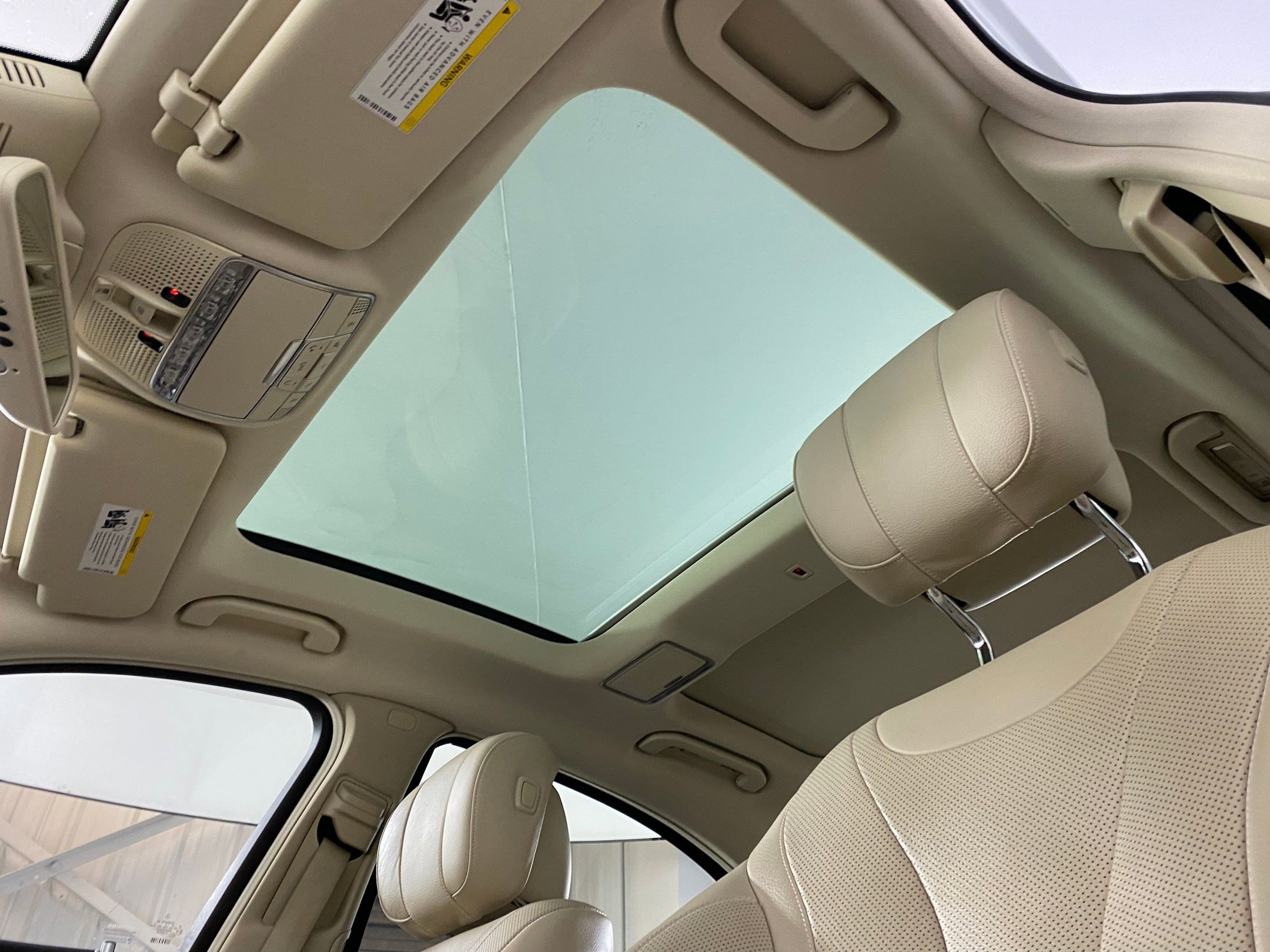 Used 2015 Mercedes-Benz S 550 4MATIC Sedan image 14