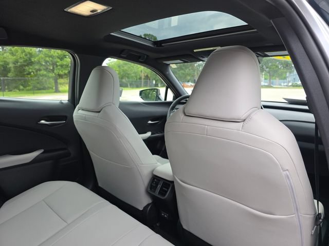 Used 2024 Lexus UX 250h FWD w/ Premium Package image 12