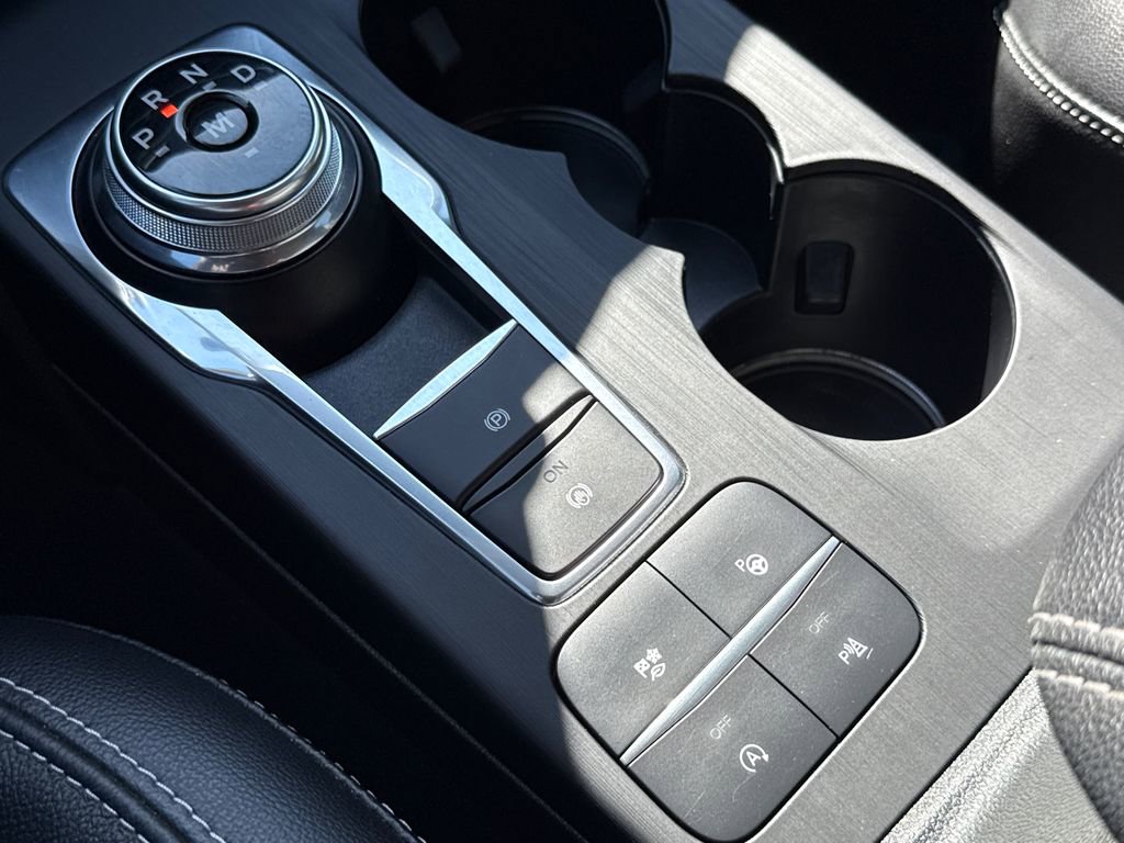 Used 2020 Ford Escape Titanium w/ Titanium Premium Package 2.0 image 29