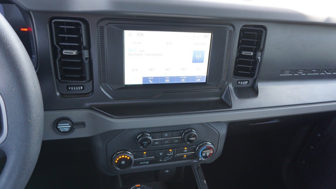 Used 2022 Ford Bronco 2-Door w/ Sasquatch Package AWD/4WD image 18